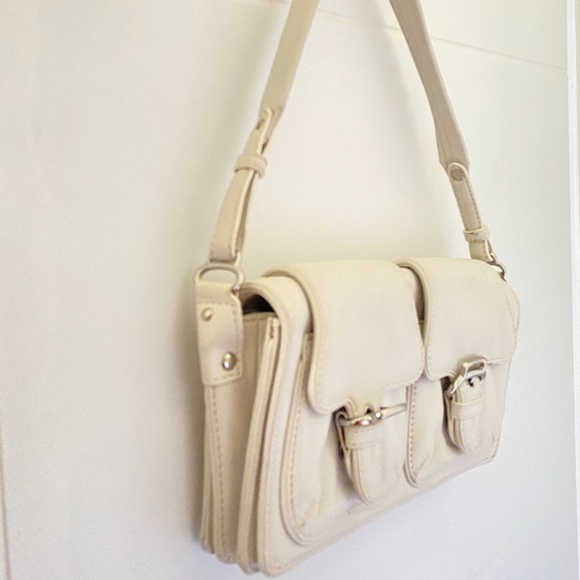 COLE HAAN Leather Baguette Purse LIKE NEW - Picture 2 of 9